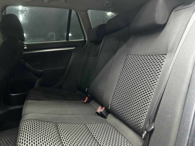 Сірий Фольксваген Гольф, об'ємом двигуна 1.6 л та пробігом 316 тис. км за 6900 $, фото 11 на Automoto.ua