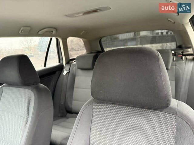 Серый Фольксваген Гольф, объемом двигателя 1.6 л и пробегом 298 тыс. км за 6550 $, фото 41 на Automoto.ua