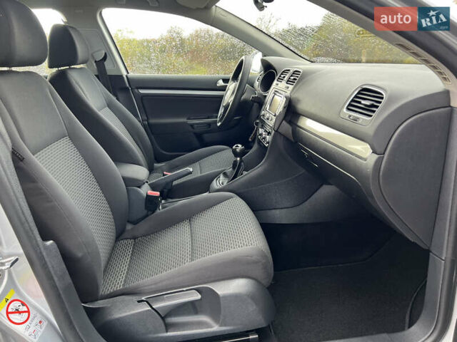 Сірий Фольксваген Гольф, об'ємом двигуна 1.6 л та пробігом 213 тис. км за 7100 $, фото 56 на Automoto.ua