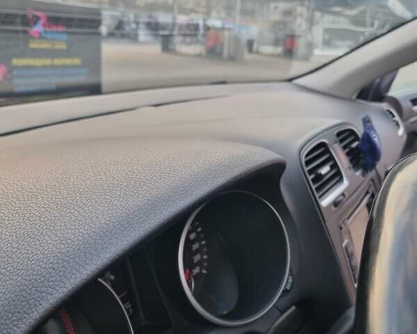 Серый Фольксваген Гольф, объемом двигателя 1.39 л и пробегом 235 тыс. км за 7900 $, фото 11 на Automoto.ua