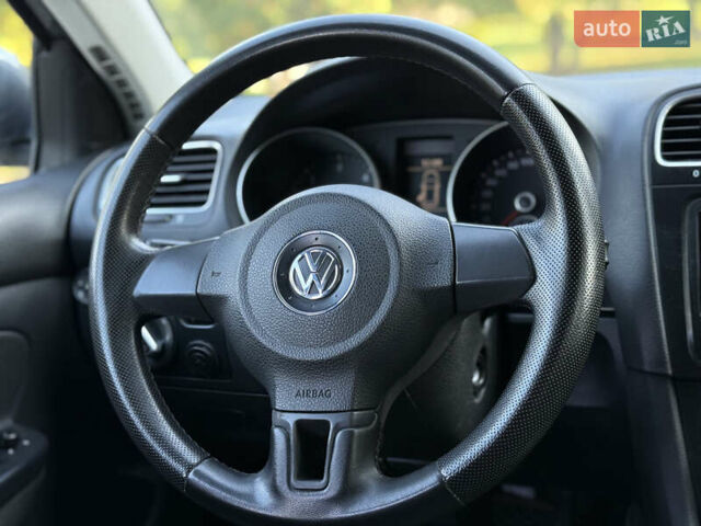 Фольксваген Гольф 2010 у Рівному на Automoto.ua Сірий Фольксваген Гольф, об'ємом двигуна 1.6 л та пробігом 299 тис. км за 6700 $, фото 40 на Automoto.ua