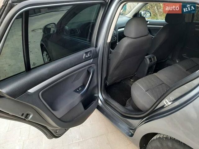 Сірий Фольксваген Гольф, об'ємом двигуна 1.6 л та пробігом 360 тис. км за 6499 $, фото 18 на Automoto.ua