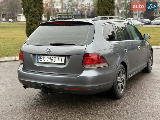 Серый Фольксваген Гольф, объемом двигателя 1.6 л и пробегом 298 тыс. км за 6550 $, фото 16 на Automoto.ua