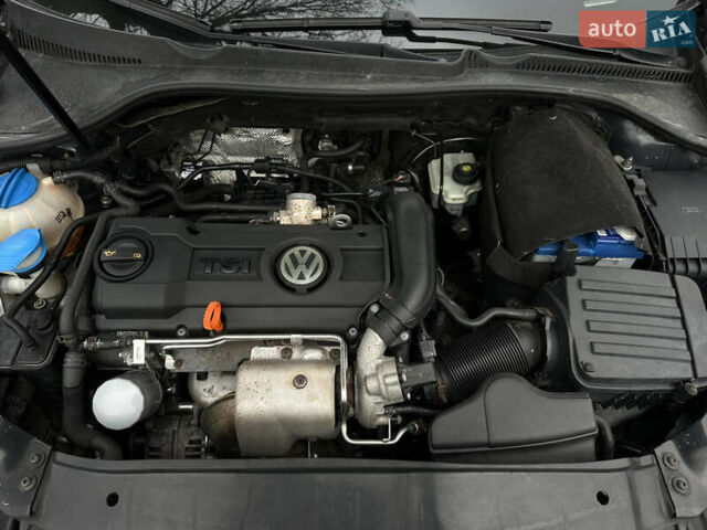 Сірий Фольксваген Гольф, об'ємом двигуна 1.39 л та пробігом 214 тис. км за 7500 $, фото 56 на Automoto.ua