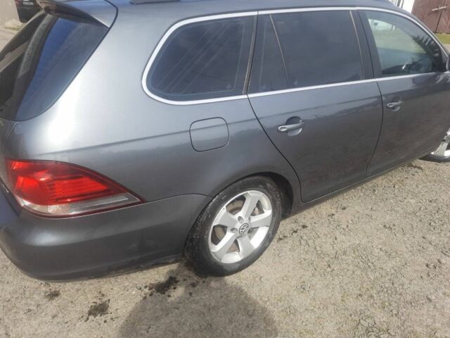 Серый Фольксваген Гольф, объемом двигателя 1.6 л и пробегом 270 тыс. км за 6900 $, фото 18 на Automoto.ua