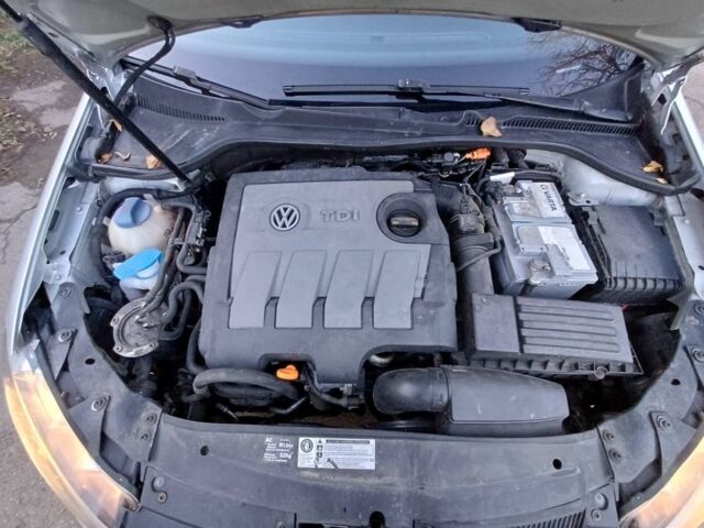 Серый Фольксваген Гольф, объемом двигателя 1.6 л и пробегом 330 тыс. км за 6500 $, фото 13 на Automoto.ua