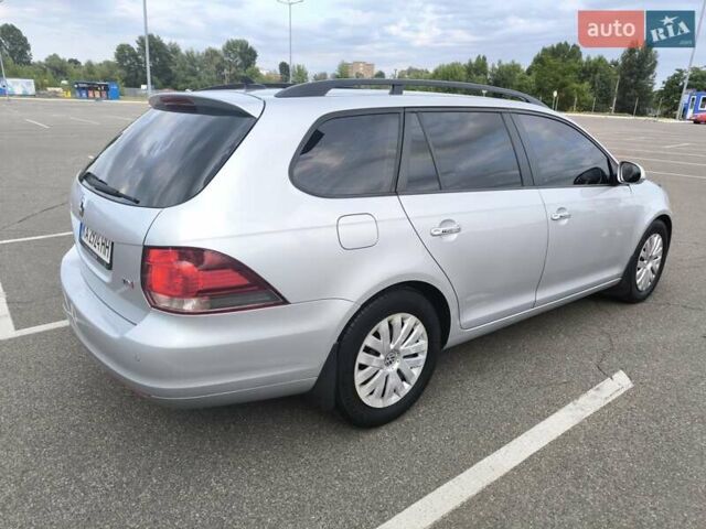 Серый Фольксваген Гольф, объемом двигателя 1.6 л и пробегом 241 тыс. км за 6850 $, фото 4 на Automoto.ua