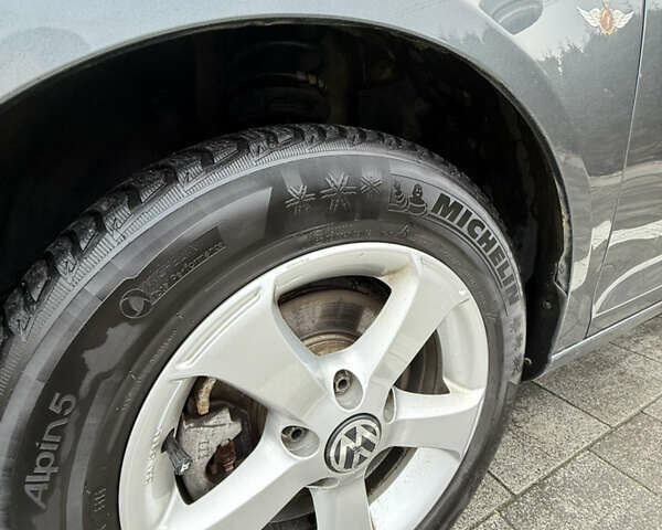 Серый Фольксваген Гольф, объемом двигателя 1.6 л и пробегом 277 тыс. км за 7700 $, фото 16 на Automoto.ua