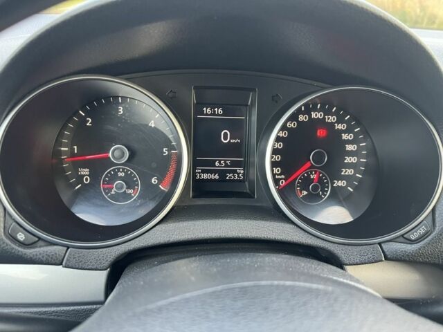 Серый Фольксваген Гольф, объемом двигателя 1.6 л и пробегом 280 тыс. км за 6900 $, фото 7 на Automoto.ua