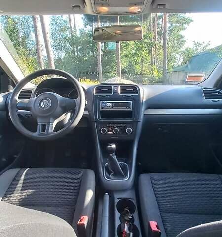 Серый Фольксваген Гольф, объемом двигателя 1.6 л и пробегом 170 тыс. км за 7950 $, фото 2 на Automoto.ua