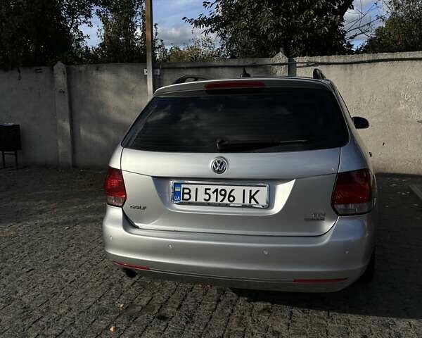 Серый Фольксваген Гольф, объемом двигателя 1.6 л и пробегом 290 тыс. км за 7300 $, фото 1 на Automoto.ua