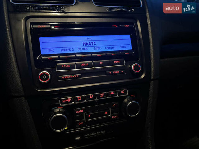 Серый Фольксваген Гольф, объемом двигателя 1.39 л и пробегом 238 тыс. км за 7900 $, фото 19 на Automoto.ua