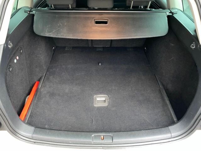 Серый Фольксваген Гольф, объемом двигателя 0 л и пробегом 190 тыс. км за 7500 $, фото 7 на Automoto.ua