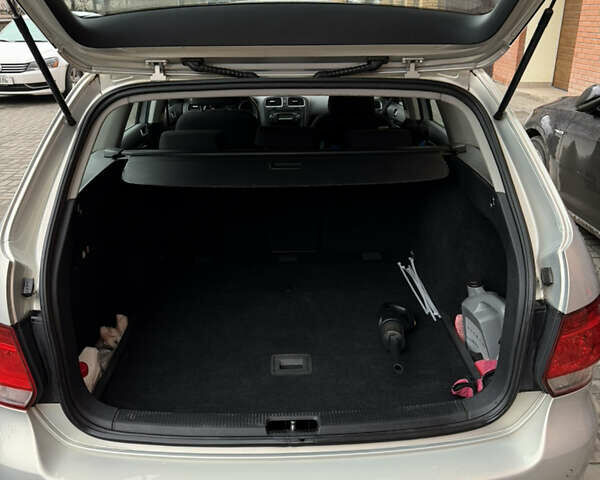 Сірий Фольксваген Гольф, об'ємом двигуна 1.39 л та пробігом 191 тис. км за 6600 $, фото 52 на Automoto.ua