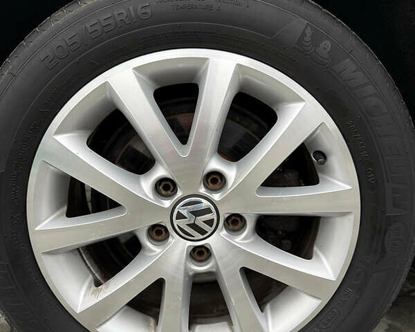 Серый Фольксваген Гольф, объемом двигателя 2 л и пробегом 277 тыс. км за 8350 $, фото 41 на Automoto.ua