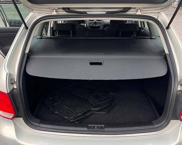 Фольксваген Гольф 2010 в Славуте на Automoto.ua Серый Фольксваген Гольф, объемом двигателя 1.39 л и пробегом 230 тыс. км за 7200 $, фото 22 на Automoto.ua