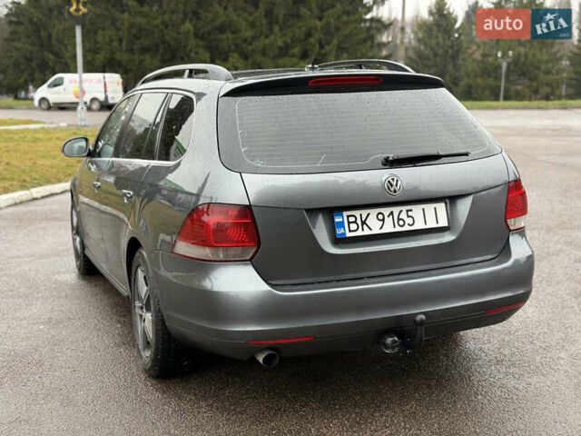 Серый Фольксваген Гольф, объемом двигателя 1.6 л и пробегом 298 тыс. км за 6550 $, фото 11 на Automoto.ua
