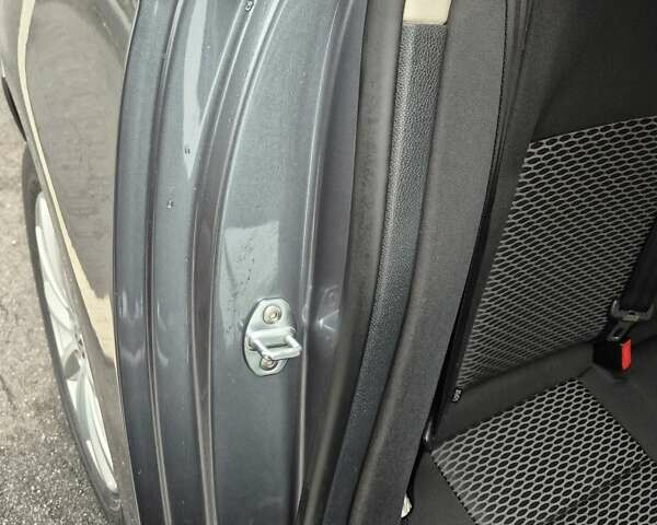 Сірий Фольксваген Гольф, об'ємом двигуна 1.6 л та пробігом 219 тис. км за 8100 $, фото 35 на Automoto.ua