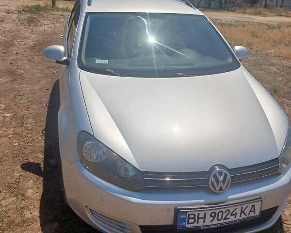 Серый Фольксваген Гольф, объемом двигателя 1.6 л и пробегом 213 тыс. км за 7800 $, фото 1 на Automoto.ua
