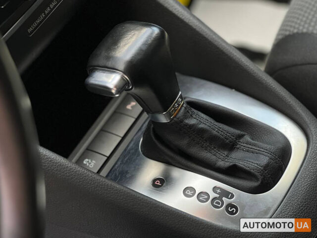 Сірий Фольксваген Гольф, об'ємом двигуна 1.6 л та пробігом 255 тис. км за 7999 $, фото 16 на Automoto.ua