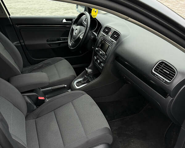 Серый Фольксваген Гольф, объемом двигателя 2 л и пробегом 277 тыс. км за 8350 $, фото 27 на Automoto.ua