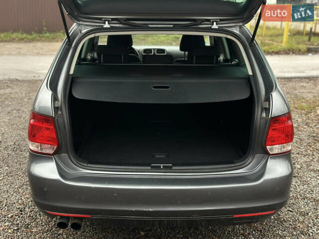 Сірий Фольксваген Гольф, об'ємом двигуна 1.39 л та пробігом 214 тис. км за 7500 $, фото 50 на Automoto.ua