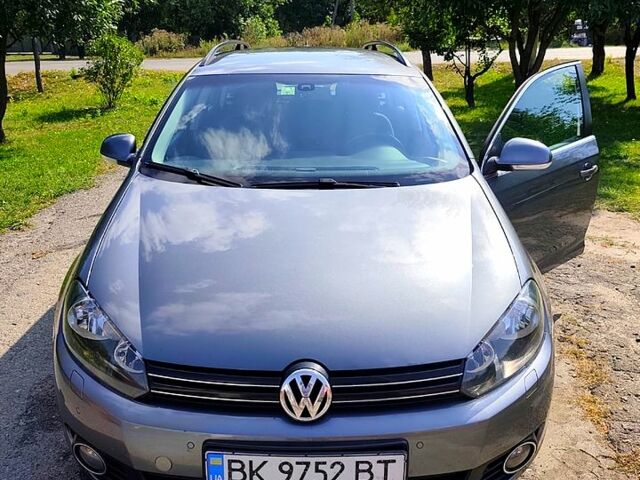 Серый Фольксваген Гольф, объемом двигателя 1.6 л и пробегом 263 тыс. км за 8300 $, фото 1 на Automoto.ua