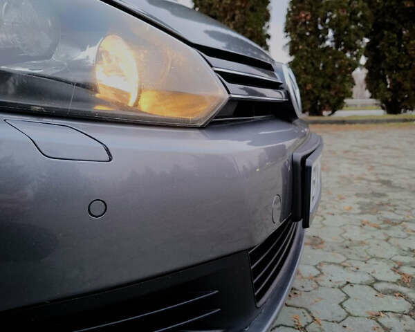 Серый Фольксваген Гольф, объемом двигателя 1.6 л и пробегом 230 тыс. км за 6999 $, фото 5 на Automoto.ua