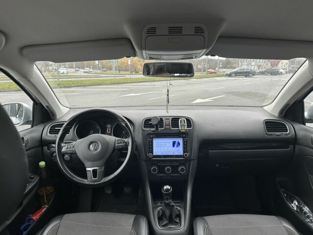 Серый Фольксваген Гольф, объемом двигателя 1.6 л и пробегом 250 тыс. км за 5900 $, фото 7 на Automoto.ua