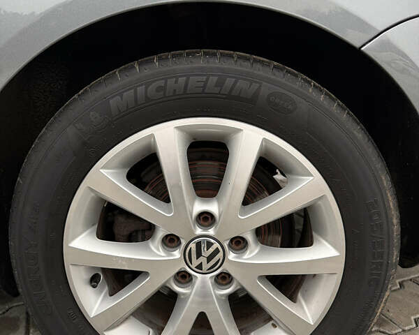 Серый Фольксваген Гольф, объемом двигателя 2 л и пробегом 277 тыс. км за 8350 $, фото 28 на Automoto.ua