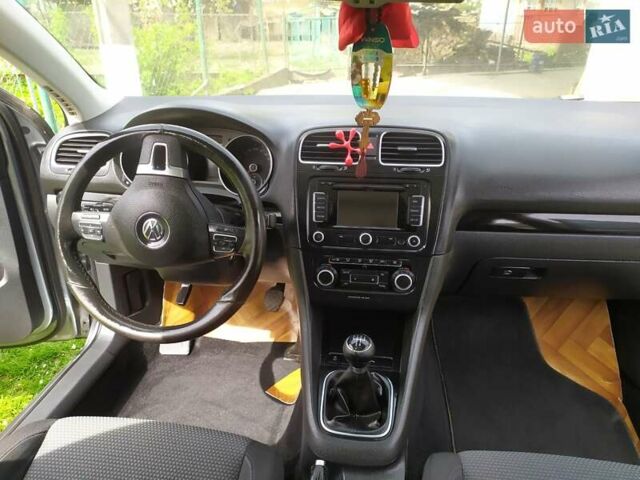 Серый Фольксваген Гольф, объемом двигателя 1.6 л и пробегом 204 тыс. км за 7500 $, фото 35 на Automoto.ua