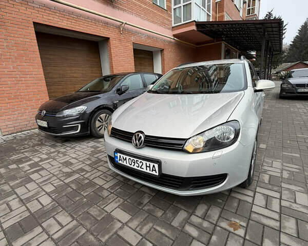 Сірий Фольксваген Гольф, об'ємом двигуна 1.39 л та пробігом 191 тис. км за 6600 $, фото 8 на Automoto.ua