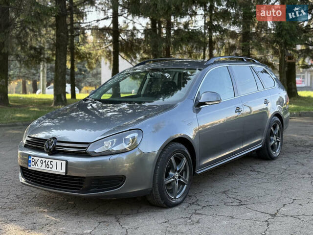 Фольксваген Гольф 2010 у Рівному на Automoto.ua Сірий Фольксваген Гольф, об'ємом двигуна 1.6 л та пробігом 299 тис. км за 6700 $, фото 1 на Automoto.ua