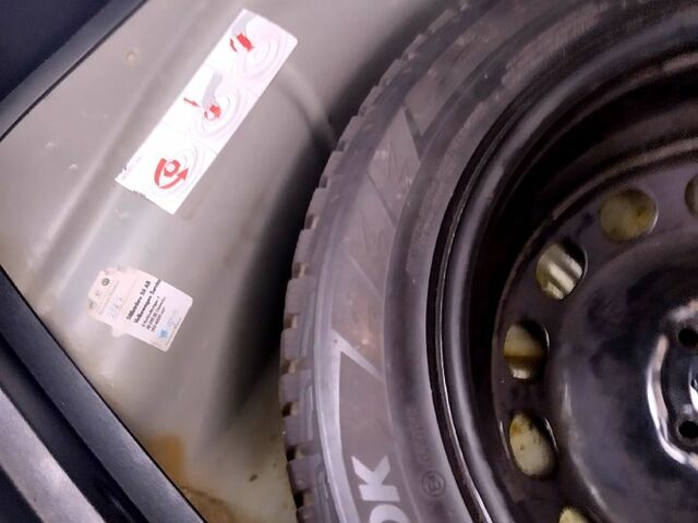 Серый Фольксваген Гольф, объемом двигателя 1.6 л и пробегом 261 тыс. км за 7200 $, фото 5 на Automoto.ua