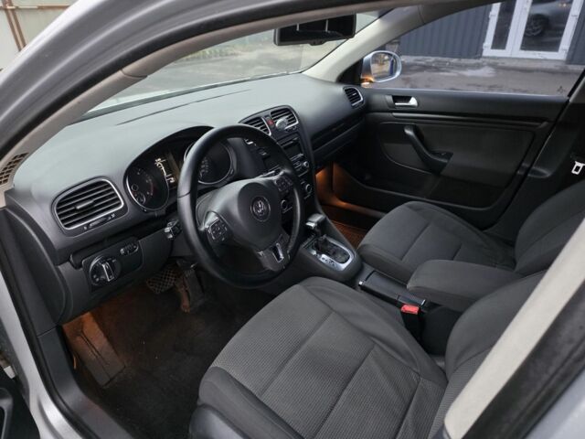 Серый Фольксваген Гольф, объемом двигателя 1.6 л и пробегом 270 тыс. км за 7500 $, фото 4 на Automoto.ua