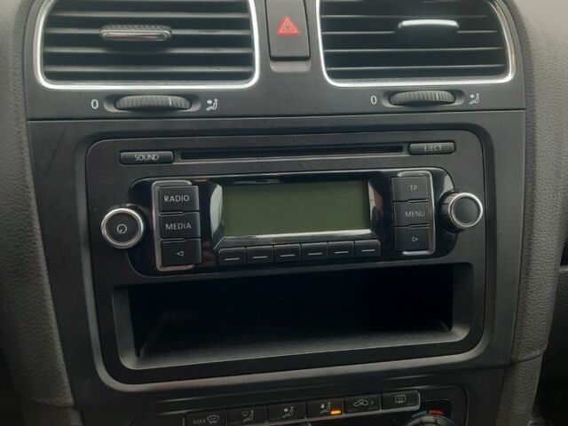 Серый Фольксваген Гольф, объемом двигателя 1.6 л и пробегом 270 тыс. км за 6900 $, фото 10 на Automoto.ua