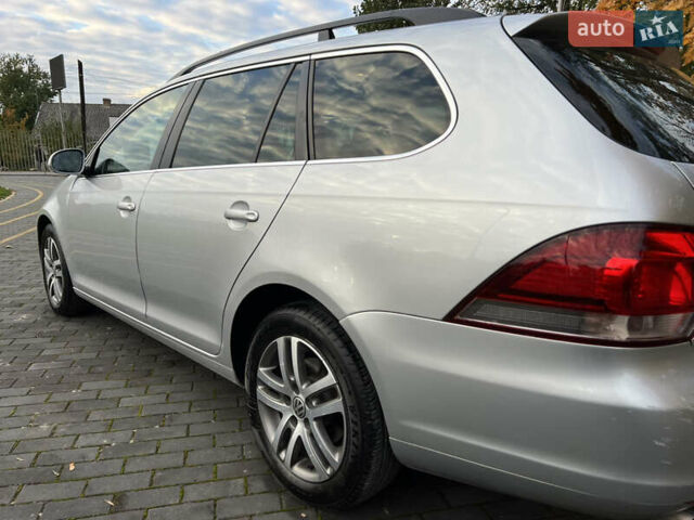 Серый Фольксваген Гольф, объемом двигателя 1.97 л и пробегом 300 тыс. км за 8200 $, фото 2 на Automoto.ua