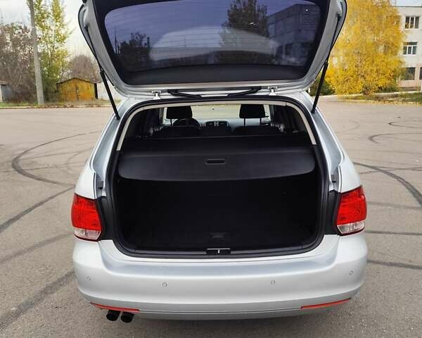 Сірий Фольксваген Гольф, об'ємом двигуна 1.4 л та пробігом 186 тис. км за 7300 $, фото 47 на Automoto.ua