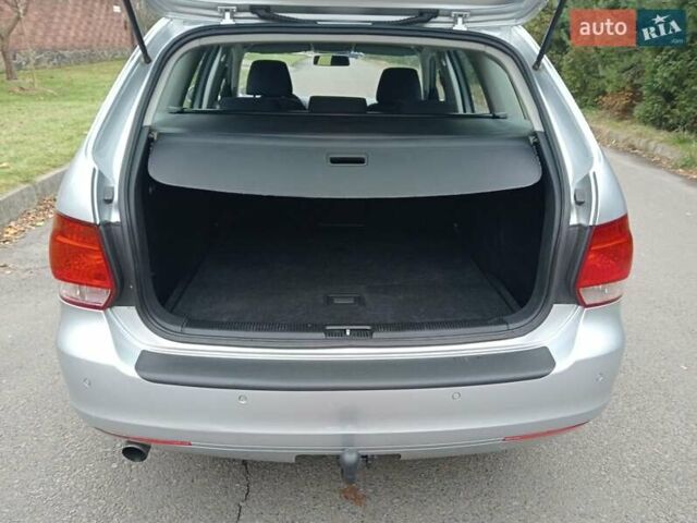 Серый Фольксваген Гольф, объемом двигателя 1.6 л и пробегом 235 тыс. км за 7500 $, фото 20 на Automoto.ua