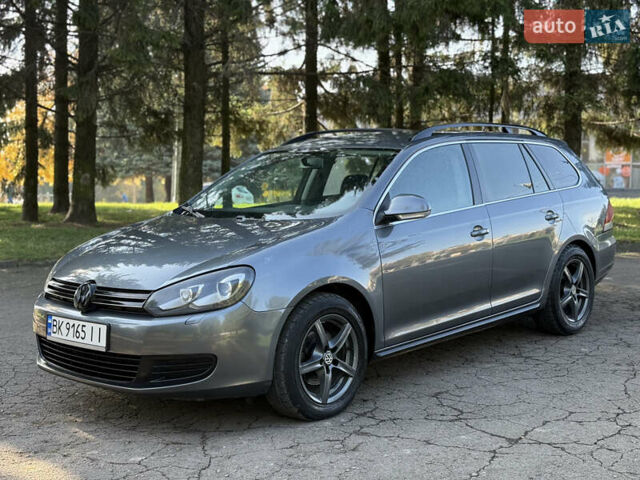 Фольксваген Гольф 2010 у Рівному на Automoto.ua Сірий Фольксваген Гольф, об'ємом двигуна 1.6 л та пробігом 299 тис. км за 6700 $, фото 3 на Automoto.ua