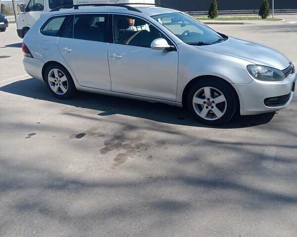Сірий Фольксваген Гольф, об'ємом двигуна 1.39 л та пробігом 275 тис. км за 6150 $, фото 4 на Automoto.ua