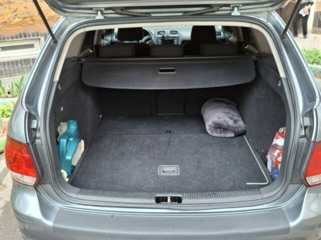 Серый Фольксваген Гольф, объемом двигателя 1.6 л и пробегом 325 тыс. км за 7600 $, фото 7 на Automoto.ua