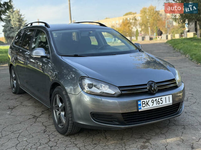 Фольксваген Гольф 2010 у Рівному на Automoto.ua Сірий Фольксваген Гольф, об'ємом двигуна 1.6 л та пробігом 299 тис. км за 6700 $, фото 9 на Automoto.ua