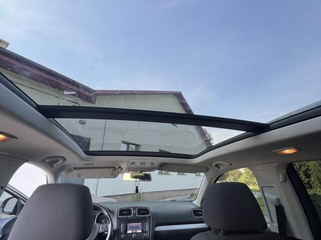 Серый Фольксваген Гольф, объемом двигателя 1.6 л и пробегом 254 тыс. км за 7500 $, фото 18 на Automoto.ua