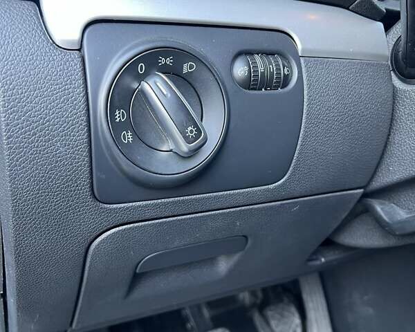 Сірий Фольксваген Гольф, об'ємом двигуна 1.6 л та пробігом 254 тис. км за 7500 $, фото 20 на Automoto.ua