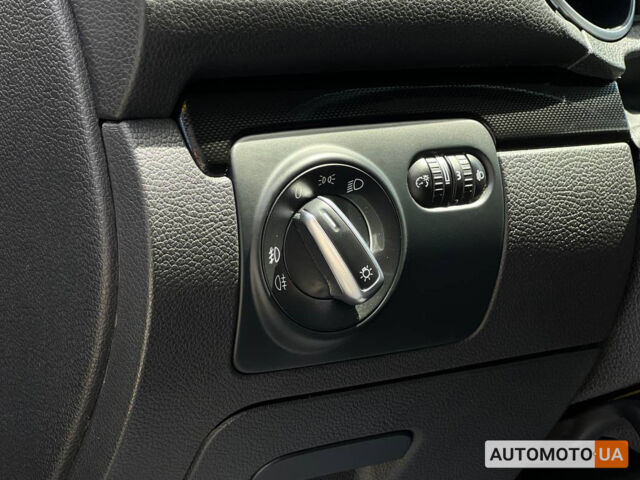 Сірий Фольксваген Гольф, об'ємом двигуна 1.6 л та пробігом 255 тис. км за 7999 $, фото 11 на Automoto.ua