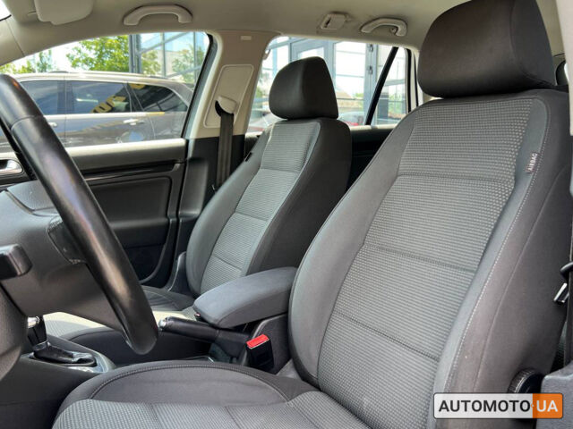 Сірий Фольксваген Гольф, об'ємом двигуна 1.6 л та пробігом 255 тис. км за 7999 $, фото 8 на Automoto.ua