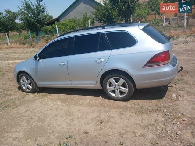 Серый Фольксваген Гольф, объемом двигателя 1.6 л и пробегом 213 тыс. км за 7800 $, фото 7 на Automoto.ua