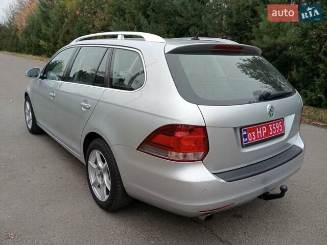 Серый Фольксваген Гольф, объемом двигателя 1.6 л и пробегом 235 тыс. км за 7500 $, фото 2 на Automoto.ua