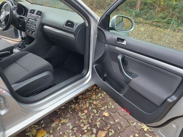 Сірий Фольксваген Гольф, об'ємом двигуна 0 л та пробігом 286 тис. км за 7200 $, фото 9 на Automoto.ua